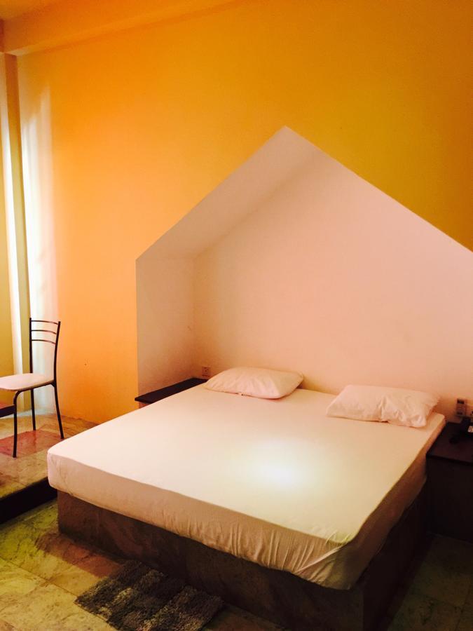 Sleek Hotel Kegalle Exterior foto