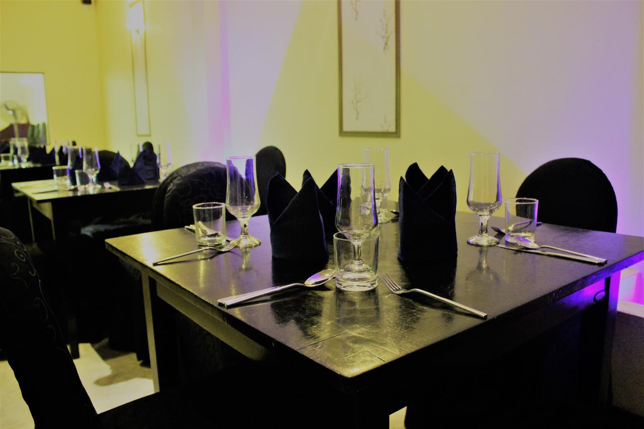 Sleek Hotel Kegalle Exterior foto